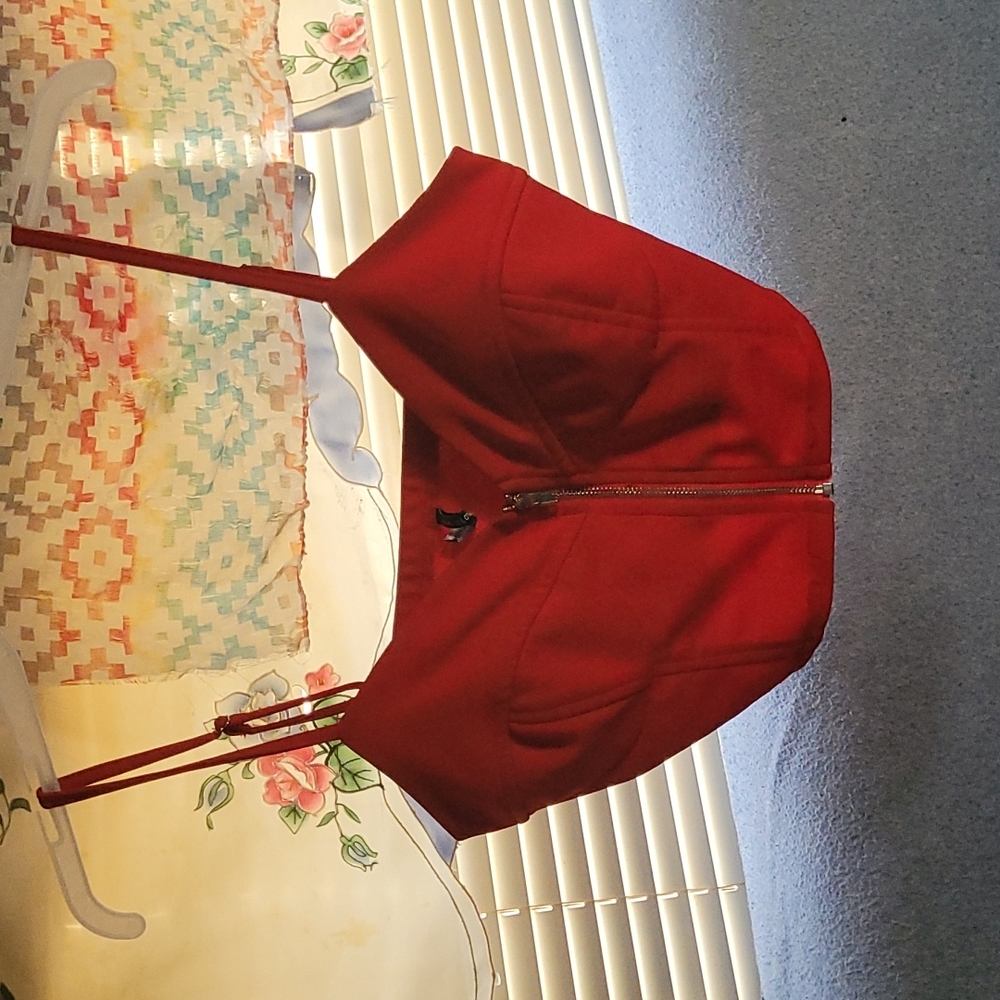 Zip up red crop top